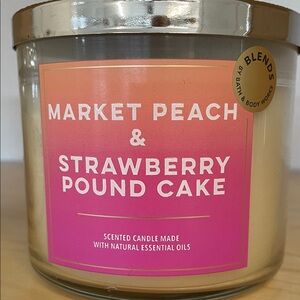 Bath & Body Works Peach & Strawberry Candle - Pink and Orange